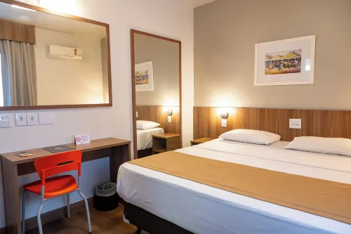 Hotel Continental Business - parking