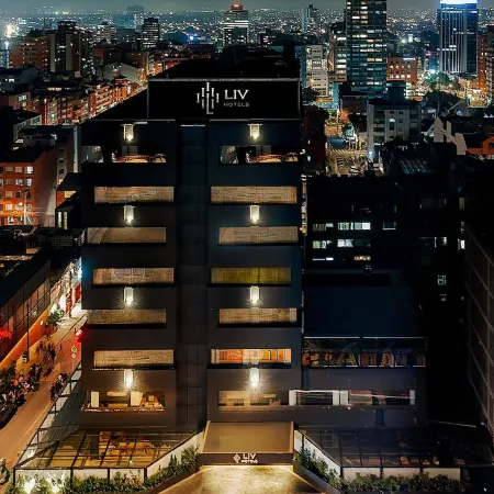LIV Zona G Hotel by Sarasti Отели рядом с достопримечательностью «Театр «Роял Сентер»»