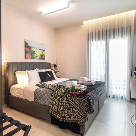 Alexandra Boutique Residence Downtown