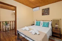 Charming Villa in a Traditional Village, 3 km From the Beach of Agios Gordios - 2 tähden
