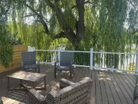 Summer on the Creek- Hot Tub • Sauna • Fire Pit • Creek Views