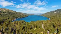 Ute Cabin by Avantstay Vintage Cabin + BBQ Deck Ski Donner Summit + Lake + Truckee - Kitchens