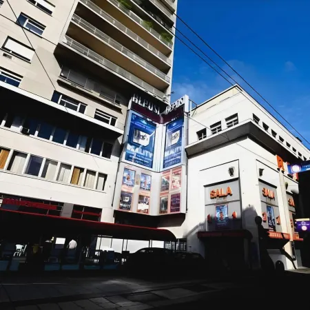 Adalesia Hotel & Coffee