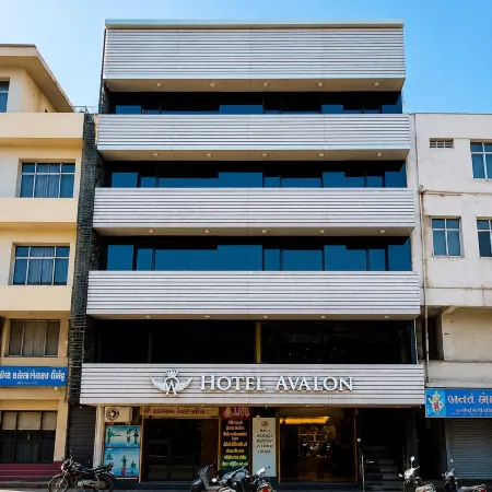 Hotel Avalon