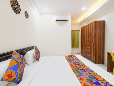 Fabhotel Latitude
