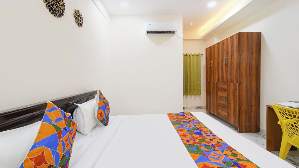 Fabhotel Latitude