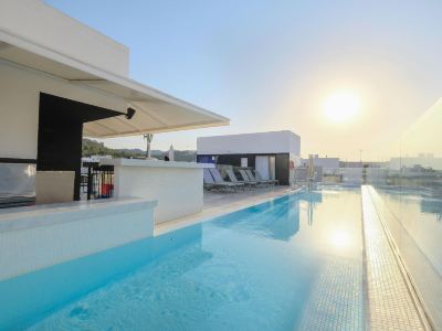 AzuLine Hotel M