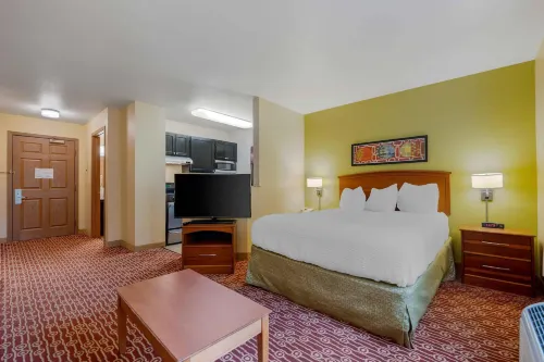 Extended Stay America Suites - Chicago - Elgin - West Dundee - parking