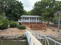 Lakefront cozy cottage! - Wifi