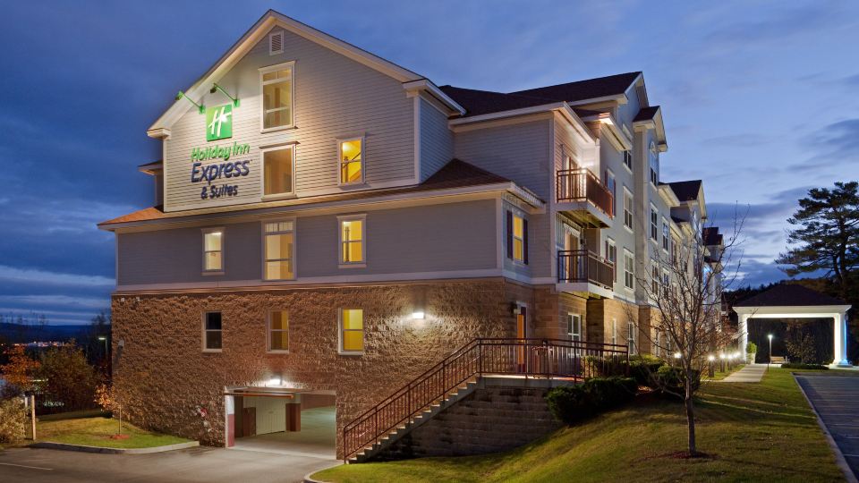 Holiday Inn Express & Suites WHITE RIVER JUNCTION by IHG