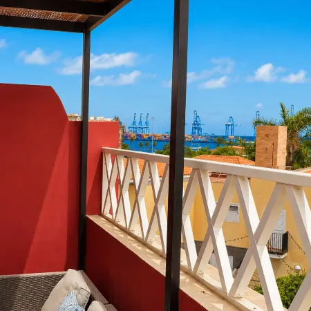 COLIVING CON COWORKING LIMPIEZA Y CAFÉ