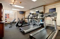 Courtyard State College - Gym