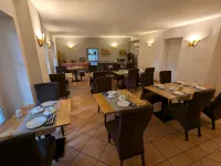 Hôtel le Quatorze - Parking