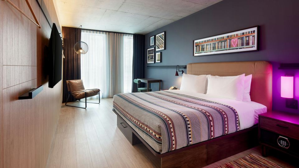 Moxy Montreal Downtown