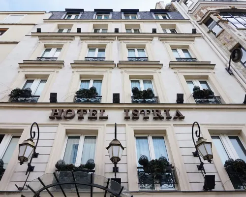 Hôtel Istria by Magna Arbor Hotels near الحي الخامس - بانثيون - سان ميشيل