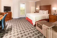 TownePlace Suites Tucson Airport - Airport Shuttle