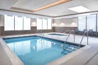 Fairfield Inn & Suites Penticton - Swimmingpools