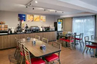 Comfort Inn - 2-Star