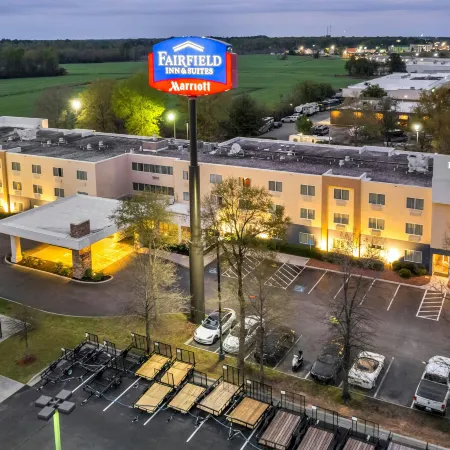 Fairfield Inn & Suites Lumberton