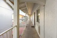 Red Roof Inn Plano - 2-Star