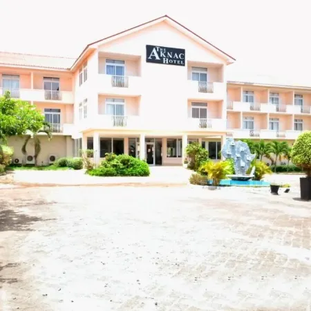Theaknac Hotel