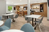 TownePlace Suites Chicago Lombard - Parking