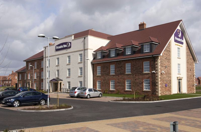 Premier Inn Bedford South (A421)