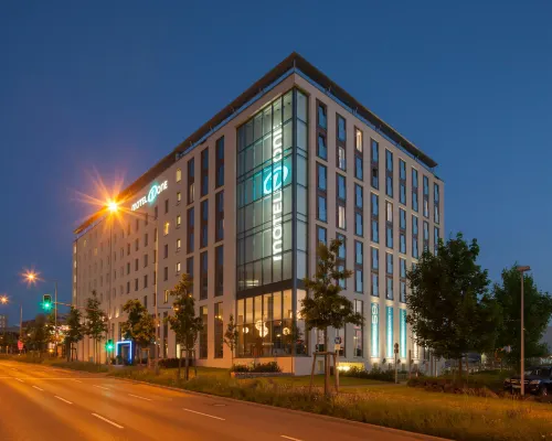 Motel One Stuttgart-Feuerbach Hotels near Zuffenhausen