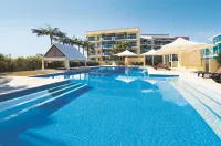 Oaks the Entrance Waterfront Suites - Beach
