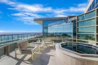 Malibu Glass Estate in Malibu -  Ferienhäuser