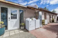 Walk to University & 4th Ave: Tucson Studio - Condos