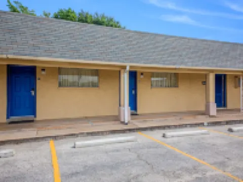 Americas Best Value Inn-Giddings Hotels in Giddings