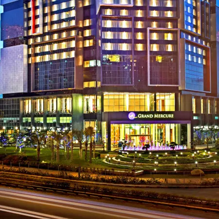Grand Mercure Jakarta Kemayoran Отели рядом с достопримечательностью «Пляж Ancol»