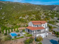 Senj Hotels near Grifon