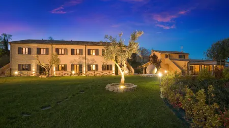 Villa Gens Camuria Отели в г. Aspio Terme