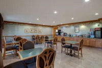 伊克諾旅館套房酒店 - 早餐