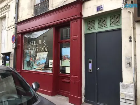 因巴赫超級中心廣場公寓