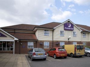 Premier Inn Braintree (A120)