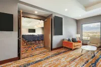 Embassy Suites by Hilton South Jordan Salt Lake City - Kolam Renang