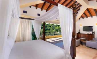 Elegant Suite with Beach View
