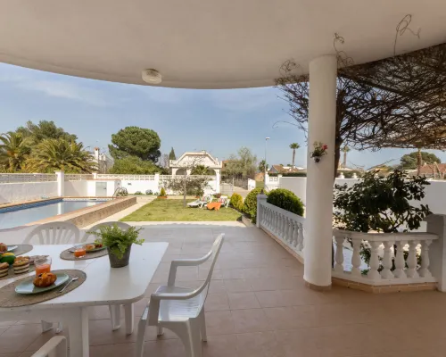Sandra Hotels in Deltebre