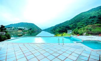 Rang Bhawan Inn- A Lake View Hotel