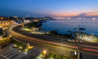 2. 메르블루 제주..