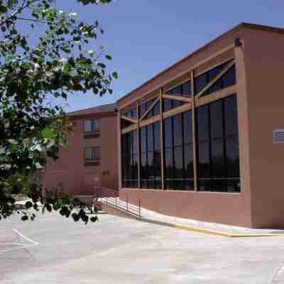 Holiday Inn Express & Suites Grand Canyon Hotel Exterior