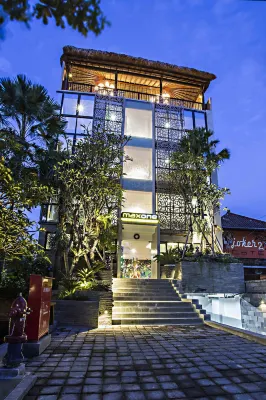 MaxOne Hotels at Ubud Hotel dekat Pantai Lepang