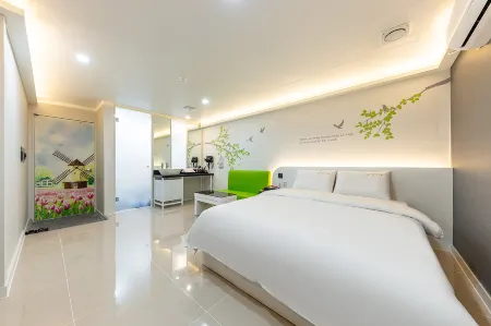 Hwasun Seolaeim Drive-in Motel Отели в г. Хвасун