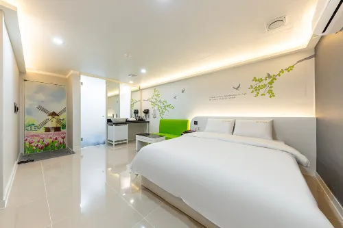 Hwasun Seolaeim Drive-in Motel