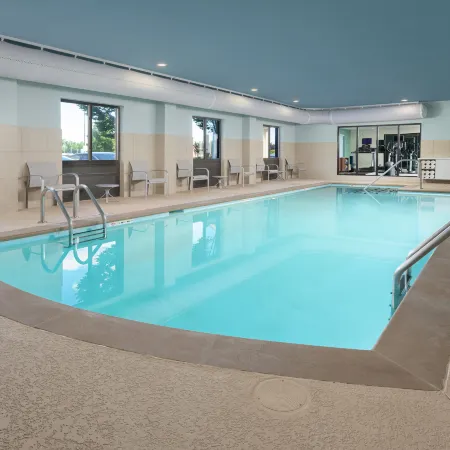 Holiday Inn Express & Suites Tullahoma by IHG