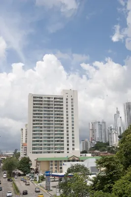 Central Park Hotel & Casino Hotels in der Nähe von PTY Life