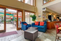 Econo Lodge Inn & Suites - North Vancouver